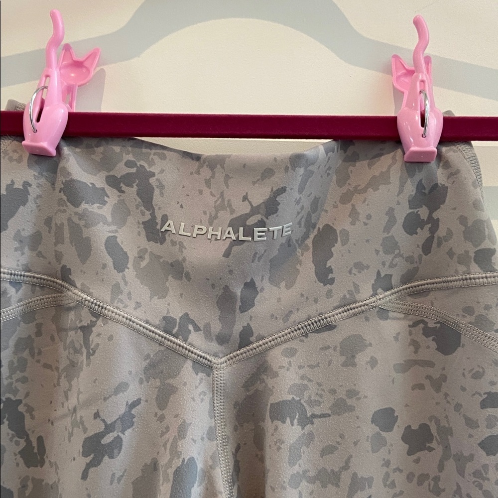 Alphalete Surface Power leggings Size small.​​ - Picture 6 of 11